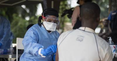 ВОЗ сообщила о начале вакцинации от лихорадки Эбола в Гвинее - focus.ua - Гвинея