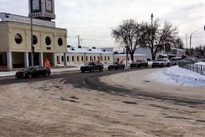 Для многих костромских автомобилистов 23 февраля — по-прежнему день Красной Армии - kostroma.mk.ru - Кострома
