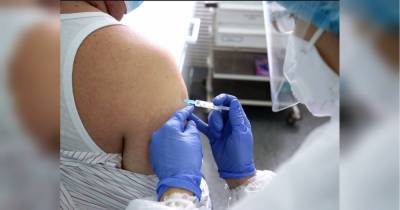 Израиль впечатляет темпами вакцинации от ковида: привито уже более 48% взрослого населения - fakty.ua - Украина - Израиль