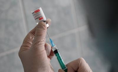 CNN (США): Россия рекламирует новый завод по производству вакцины от covid-19, но ее население не спешит прививаться - inosmi.ru - Россия - Москва - Ссср