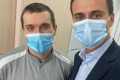 Александр Скичко - На Украине сделали первую прививку от коронавируса - lenta.ru - Швеция - Черкасская обл.