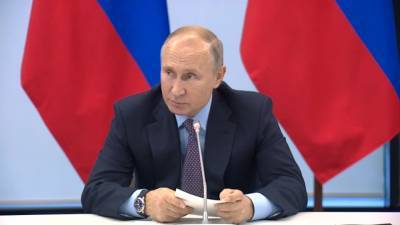 Владимир Путин - Путин назвал бесперспективными антироссийские санкции Запада - riafan.ru - Россия - Москва