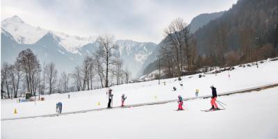 Австрия закрыла популярный горнолыжный курорт из-за вспышки южноафриканского штамма COVID-19 - nv.ua - Австрия