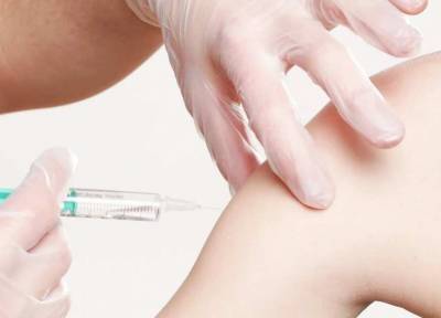 Главный эпидемиолог Приморья рассказала, кому нельзя делать вакцину от COVID-19 - actualnews.org - Приморье край