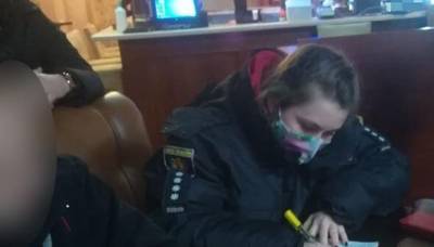 В Запорожье полиция закрыла кафе во время ночной вечеринки, – ВИДЕО - inform.zp.ua - Украина - Запорожье