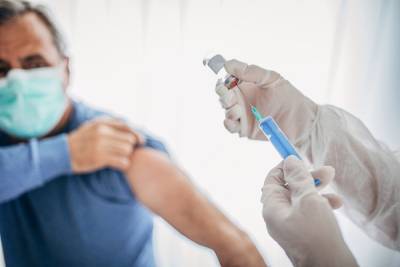 Старт прививок на Харьковщине: первый вакцинированный врач рассказала о впечатлениях - 24tv.ua
