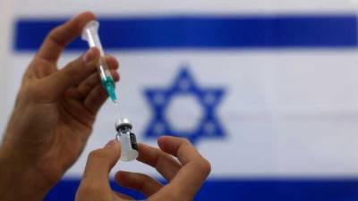 Pfizer начал испытания третьей дозы вакцины: нужно ли будет прививаться еще раз - vesty.co.il - Израиль