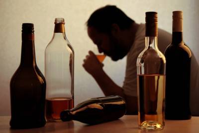 Из-за пандемии в мире обострилась проблема алкоголизма - newsland.com