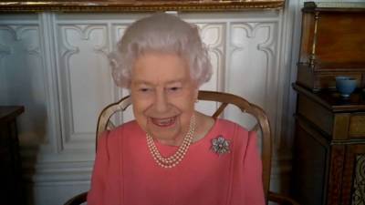 Елизавета II (Ii) - принц Филипп - Елизавета Королева - Ii (Ii) - Елизавета II впервые появилась на публике после госпитализации принца Филиппа - skuke.net - Англия - Ирландия - Шотландия