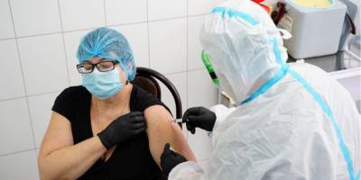 Виктор Ляшко - Ляшко сообщил о первых жалобах на незначительные осложнения после вакцинации - nv.ua - state Regional