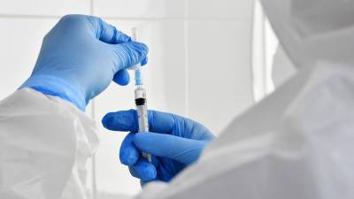 В колониях и СИЗО началась вакцинация против коронавируса - russian.rt.com - Россия