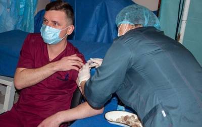 Виктор Ляшко - В Украине зафиксированы побочные реакции на вакцинацию от COVID-19 - real-vin.com - Украина