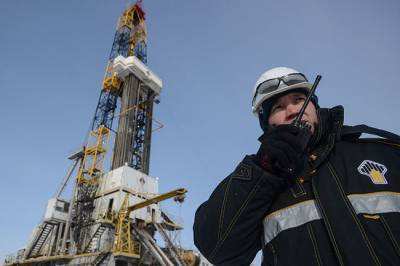 Константин Симонов - США и Саудовская Аравия могут вытеснить Россию с мирового рынка нефти — Симонов - infox.ru - Россия - Саудовская Аравия
