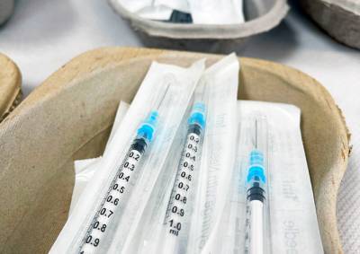 Франция подарила Чехии 100 тыс. доз вакцины от коронавируса - vinegret.cz - Франция - Чехия