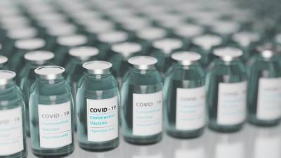 Власти Швейцарии сообщили о 16 умерших после вакцинации от COVID-19 пациентах - news.vse42.ru - Швейцария
