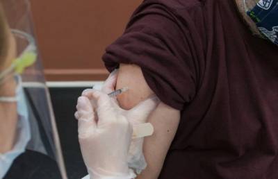 В Литве пациент умер через несколько минут после вакцинации от коронавируса - sharij.net - Литва