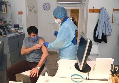 Янош Адер - Президент Венгрии привился китайской вакциной от COVID-19 - 24tv.ua - Венгрия
