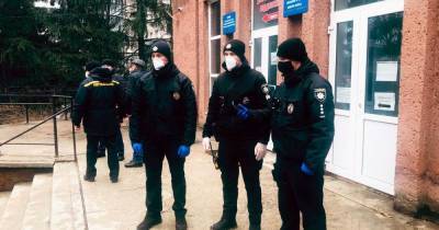Мог задохнуться: подробности о смертельном пожаре в больнице в Черновцах, где находились COVID-пациенты - tsn.ua - Черновцы