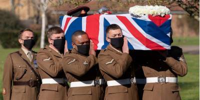 Томас Мур - «Маяк надежды для мира». В Великобритании похоронили сэра Тома Мура, который собрал почти £39 млн для борьбы с коронавирусом - nv.ua - Англия