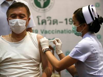 Анутин Чарнвиракул - В Таиланде началась вакцинация против коронавируса - gordonua.com - Китай - Таиланд