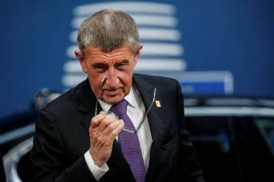 Андрей Бабиш - Бабиш призвал начать вакцинацию «Спутником V», не дожидаясь одобрения ЕС - aif.ru - Чехия