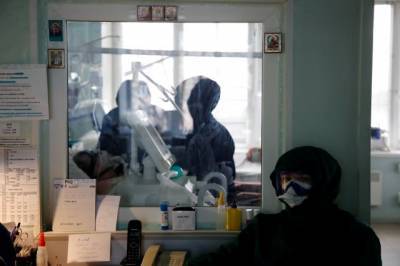 В России за сутки зарегистрировали 16 474 новых случая коронавируса - aif.ru - Россия - Санкт-Петербург - Москва