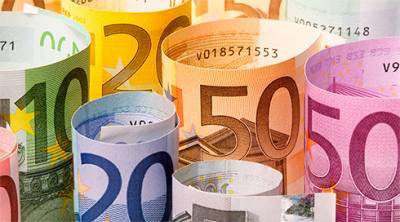 Евро дешевеет к доллару 3 февраля на статистике из еврозоны - bin.ua - Украина - Сша