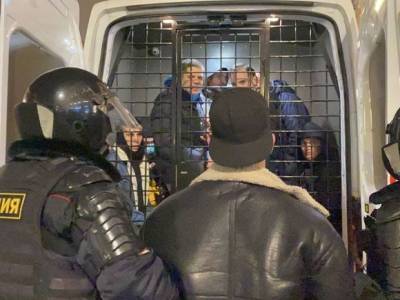 Алексей Навальный - В Amnesty International считают пытками обращение с задержанными участниками протестов в защиту Навального - rosbalt.ru - Россия