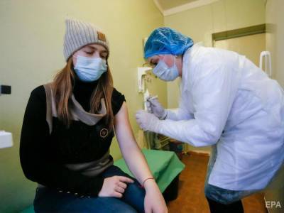 Денис Шмыгаль - В Кабмине пообещали украинцам "проверенную и безопасную вакцину" от COVID-19 - gordonua.com