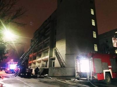 Четверо погибли при пожаре в больнице на Украине - rosbalt.ru - Запорожская обл.