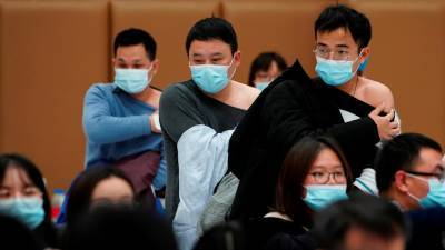 В Китае назвали число вакцинировавшихся от коронавируса - russian.rt.com - Китай - Сербия