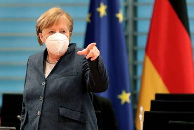 Ангела Меркель - Меркель увидела «свет в конце тоннеля» в ситуации с коронавирусом - lenta.ru