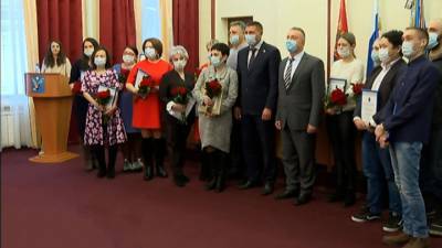 Вести. Таймырских медиков наградили за борьбу с коронавирусом - vesti.ru