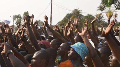 Чадских оппозиционеров отравили слезоточивым газом за день до протестной акции - riafan.ru - Чад - Нджамена
