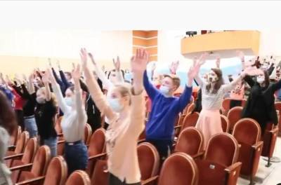 Владимир Путин - Студентов собрали на съемки в поддержку Путина под предлогом съемки ролика про борьбу с - newsland.com - Москва - Белгород