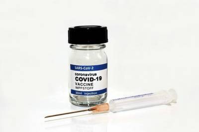 Известный донецкий врач опробовал вакцину от коронавируса на себе - mk.ru
