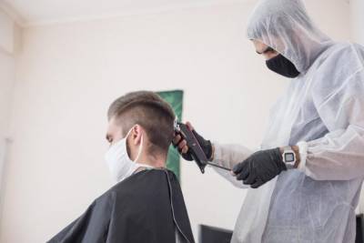 «Так безопаснее»: Зеехофер хочет открыть парикмахерские в Германии - aussiedlerbote.de