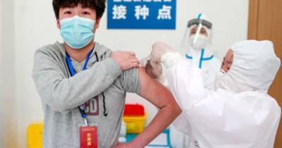 В Китае разрешили массовое использование вакцины Sinovac, которую закупает Украина - focus.ua - Китай