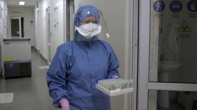 Максим Степанов - На Украине за сутки выявили менее 3,5 тыс. случаев COVID-19 - iz.ru