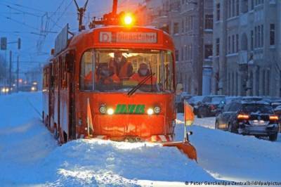 Сильные снегопады и ветер вызвали хаос в Германии, есть пострадавшие - zik.ua - Германия - Бохум