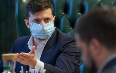 Владимир Зеленский - Зеленский заявил, что вакцинация должна стать обязательной для людей определенных профессий - 24tv.ua
