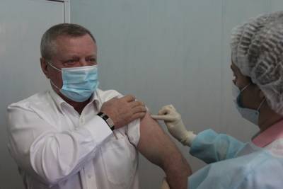 Глава Скопинского района сделал прививку от коронавируса - 7info.ru - район Скопинский
