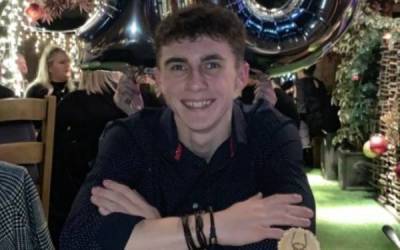 Джозеф Флэвилл - 19-летний парень из Великобритании, который год провел в коме и дважды переболел коронавирусом - skuke.net - Англия