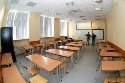 В Екатеринбурге школу закрыли на карантин из-за ротавирусной инфекции - znak.com - Екатеринбург