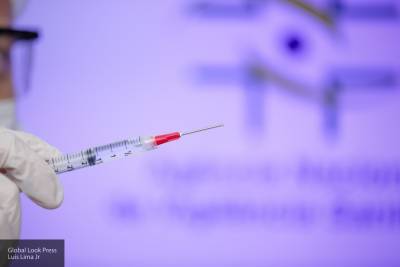 Алексей Яковлев - Инфекционист объяснил, кому запрещено ставить прививку против COVID-19 - newinform.com