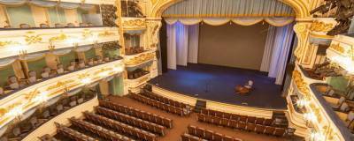 В Иркутской области театрам и концертным залам разрешили заполнять залы на 50% - runews24.ru - Иркутская обл.