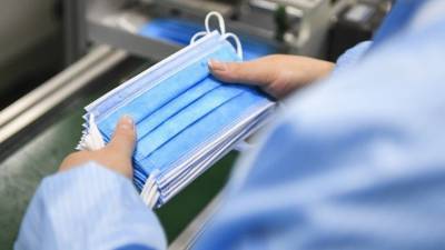 Лайфхак от врачей: как за пару минут сделать дома медицинскую маску - 5-tv.ru