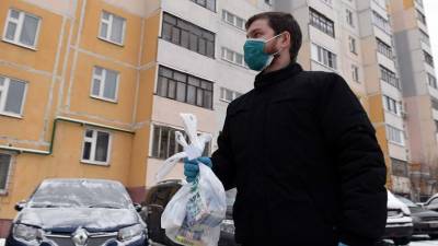 Евгений Стружак - Соцработники оказали более 60 тысяч услуг москвичам за время пандемии - russian.rt.com - Москва