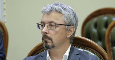 Александр Ткаченко - Глава Минкульта вангует туристическому бизнесу еще два года кризиса из-за пандемии - dsnews.ua