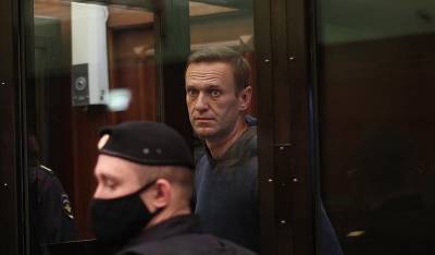 Алексей Навальный - Вадим Кобзев - Алексея Навального могут этапировать в колонию до рассмотрения судом жалобы на приговор - og.ru